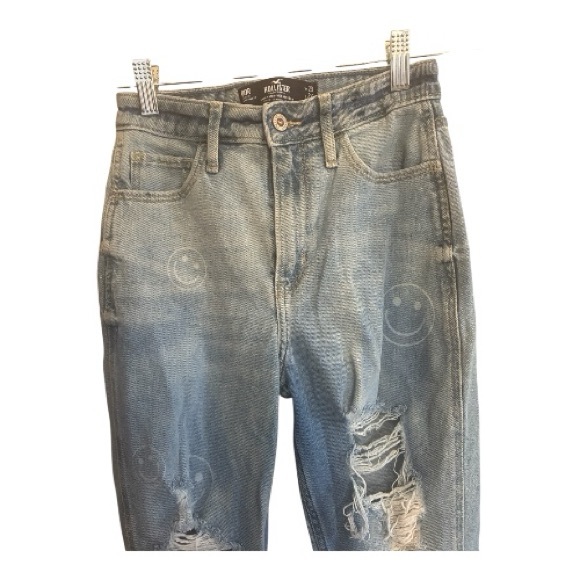 Hollister Distressed High Rise Light Blue Denim Mom Jeans Size 23 - Picture 8 of 9
